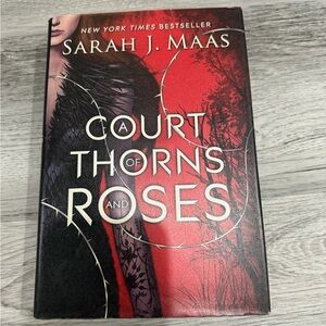 OOP A Court of Thorns and Roses Book